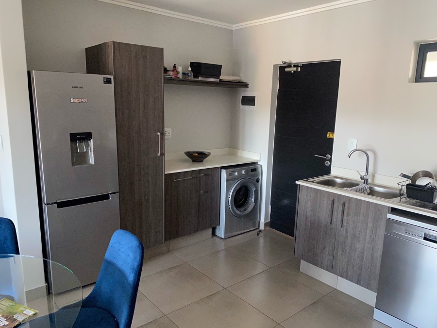 To Let 2 Bedroom Property for Rent in Bryanston Gauteng