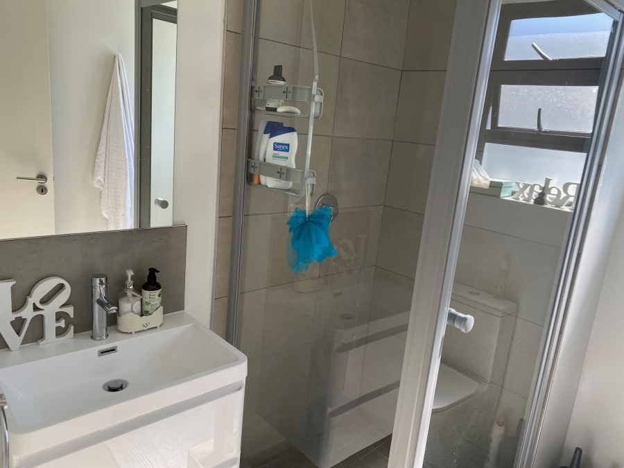 To Let 2 Bedroom Property for Rent in Bryanston Gauteng