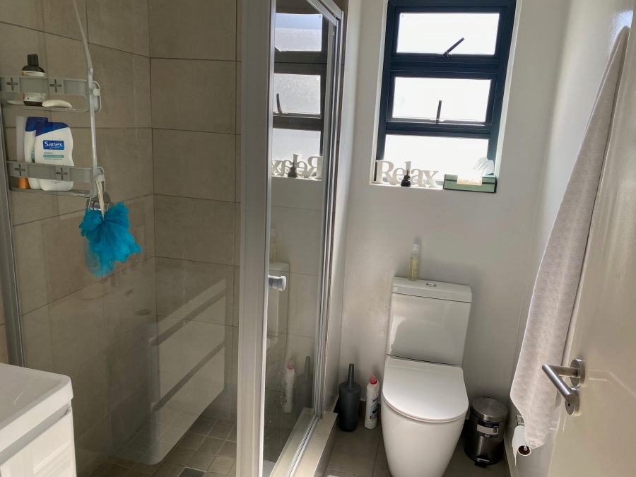 To Let 2 Bedroom Property for Rent in Bryanston Gauteng
