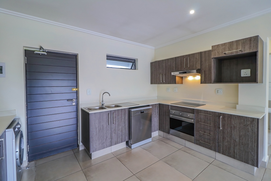 To Let 2 Bedroom Property for Rent in Bryanston Gauteng
