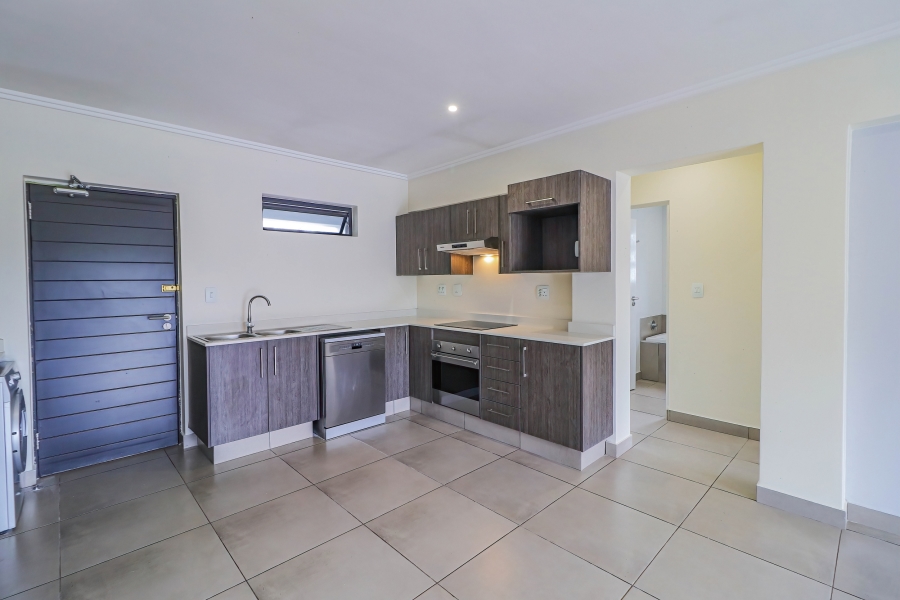 To Let 2 Bedroom Property for Rent in Bryanston Gauteng