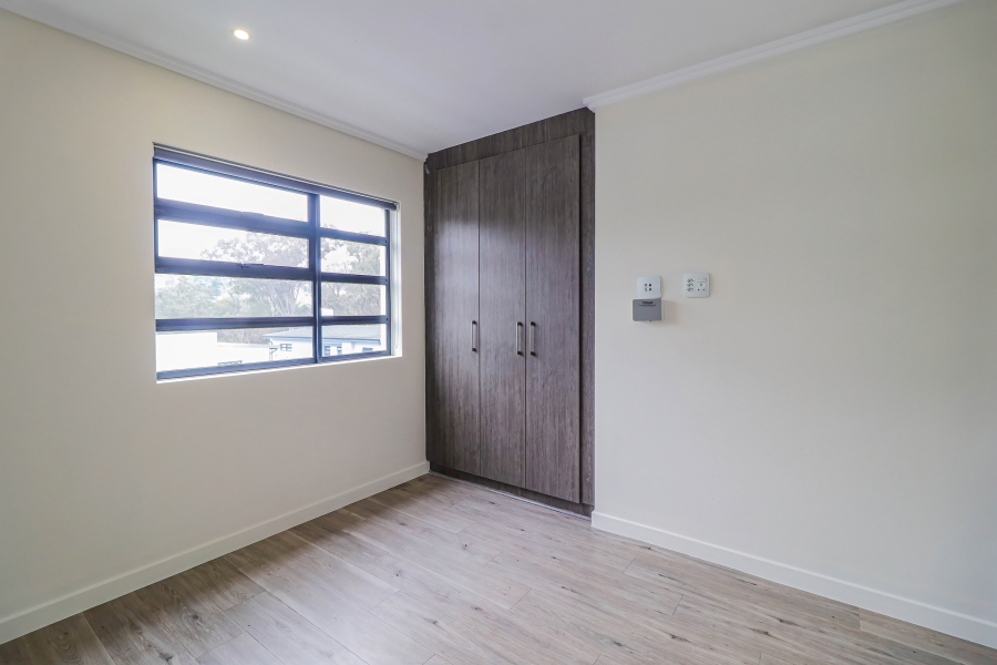 To Let 2 Bedroom Property for Rent in Bryanston Gauteng