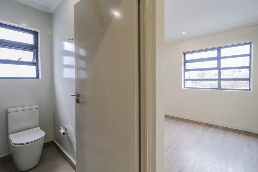 To Let 2 Bedroom Property for Rent in Bryanston Gauteng
