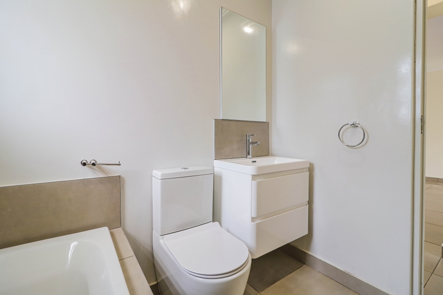 To Let 2 Bedroom Property for Rent in Bryanston Gauteng