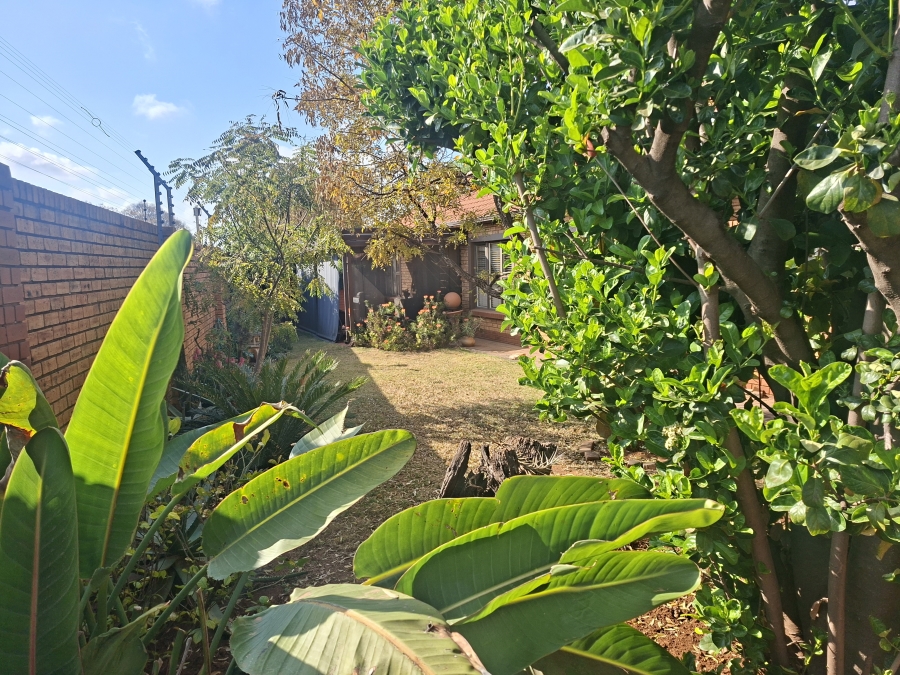 3 Bedroom Property for Sale in Willow Park Manor Gauteng
