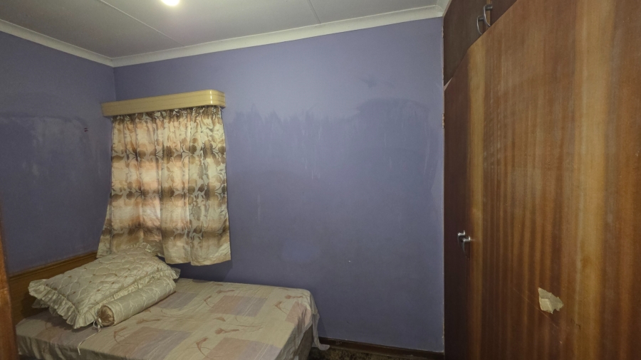 5 Bedroom Property for Sale in Annlin Gauteng