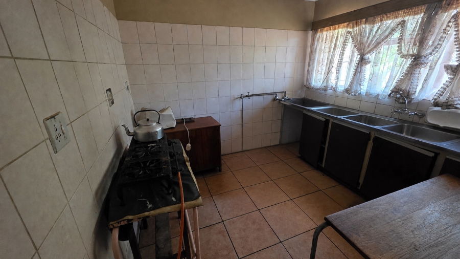 5 Bedroom Property for Sale in Annlin Gauteng