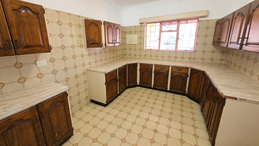 5 Bedroom Property for Sale in Annlin Gauteng