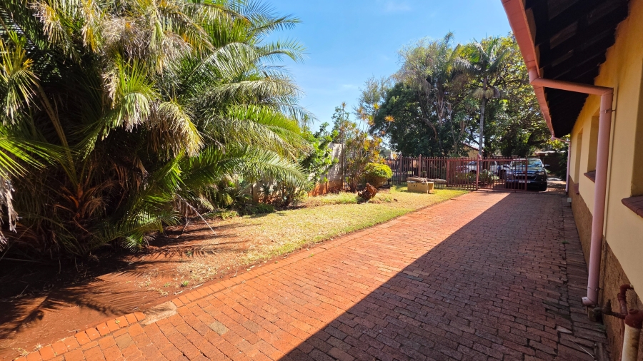 5 Bedroom Property for Sale in Annlin Gauteng