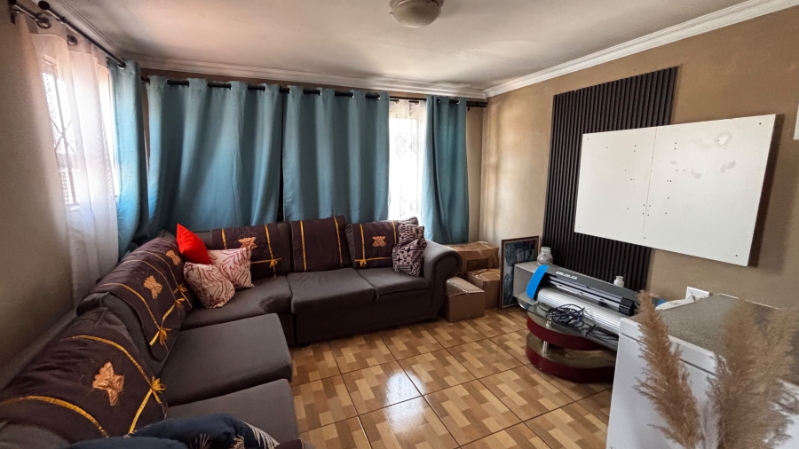 3 Bedroom Property for Sale in Vosloorus Ext 6 Gauteng