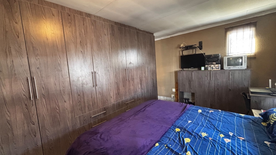 3 Bedroom Property for Sale in Vosloorus Ext 6 Gauteng