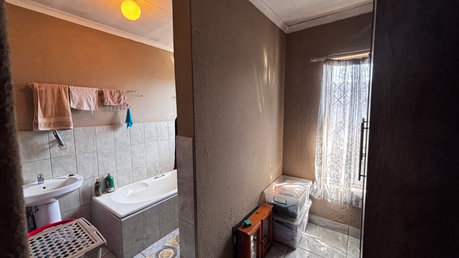 3 Bedroom Property for Sale in Vosloorus Ext 6 Gauteng