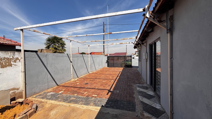 3 Bedroom Property for Sale in Vosloorus Ext 6 Gauteng
