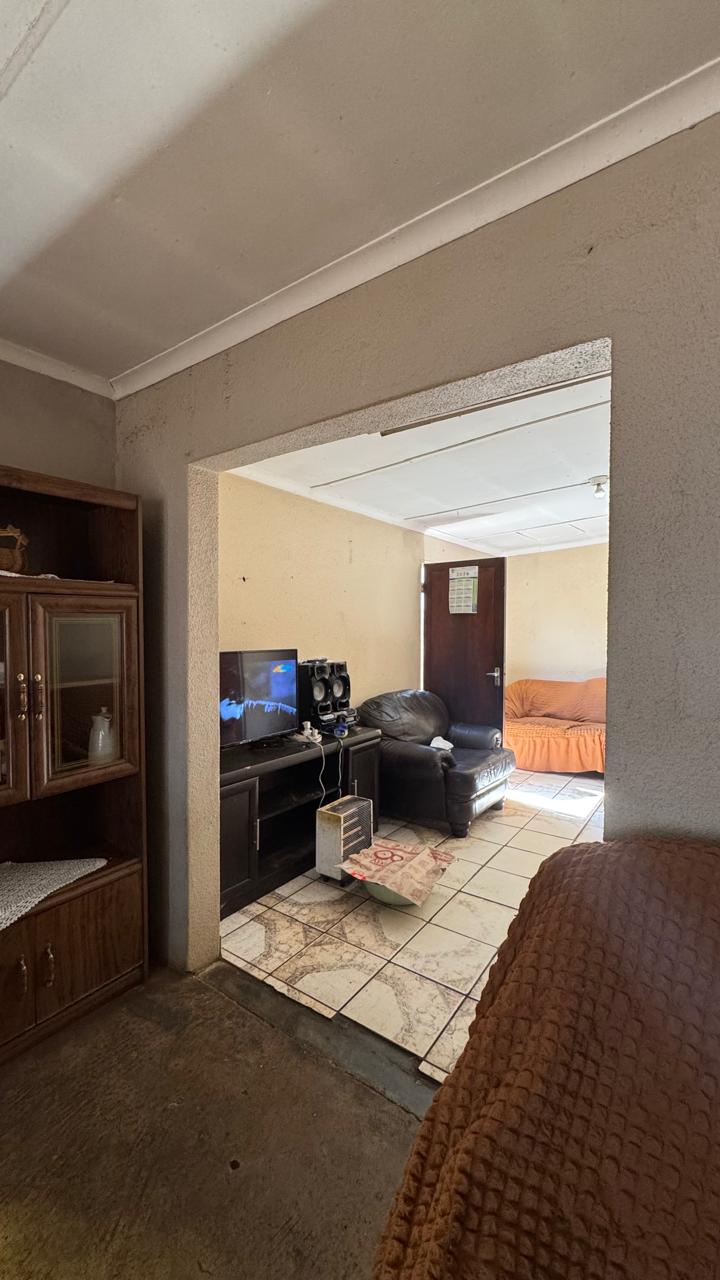 5 Bedroom Property for Sale in Tsakane Ext 5 Gauteng