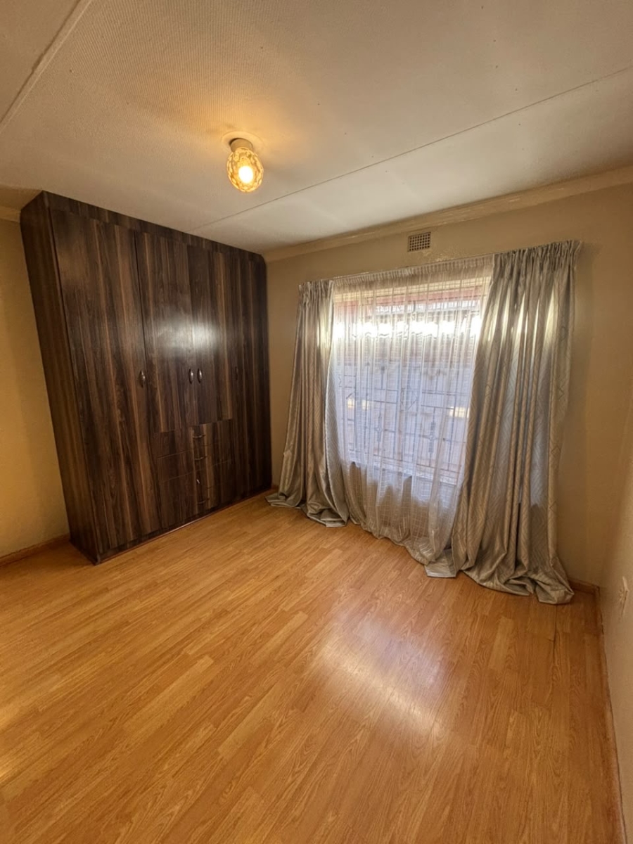 3 Bedroom Property for Sale in Vosloorus Gauteng