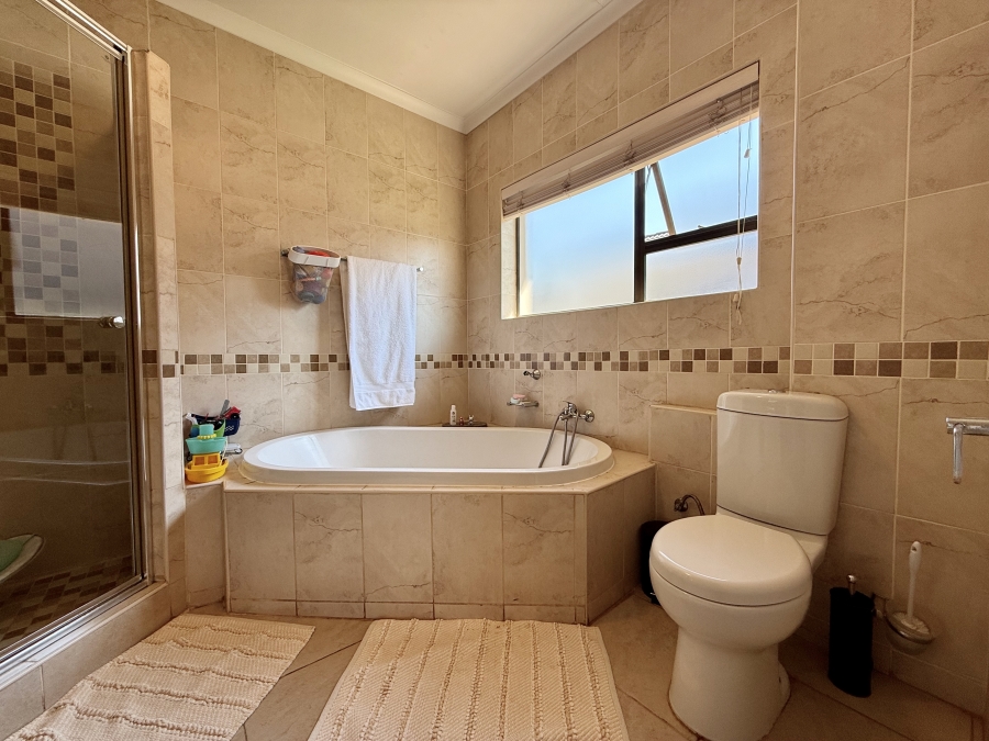 3 Bedroom Property for Sale in The Meadows Gauteng