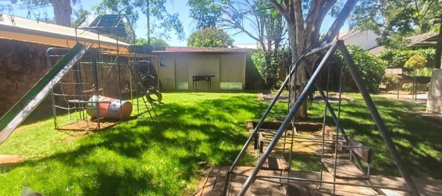 5 Bedroom Property for Sale in Pretoria Gardens Gauteng