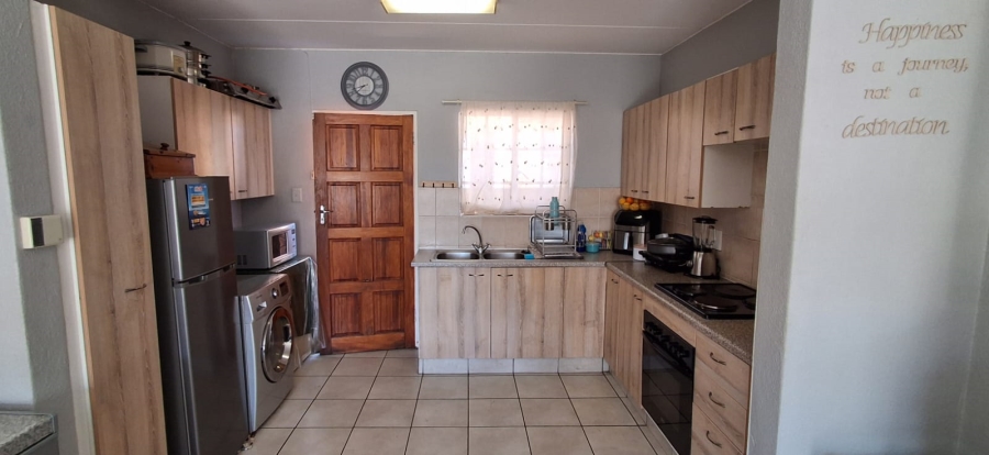 2 Bedroom Property for Sale in Wilgeheuwel Gauteng