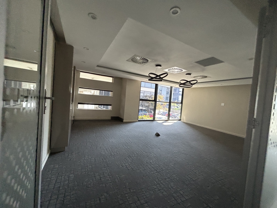 To Let Commercial Property for Rent in Vorna Valley Gauteng
