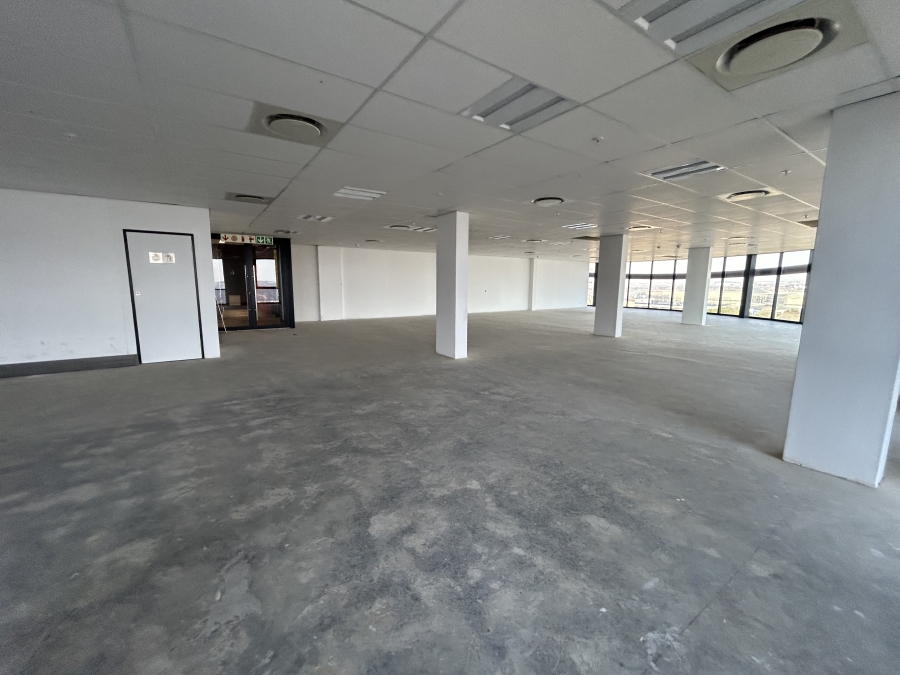 To Let Commercial Property for Rent in Vorna Valley Gauteng
