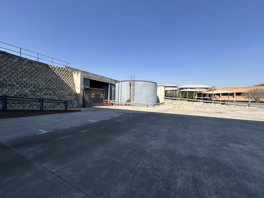 To Let Commercial Property for Rent in Halfway House Gauteng