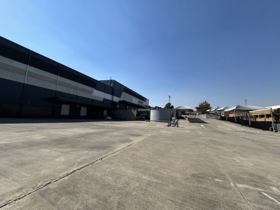 To Let Commercial Property for Rent in Halfway House Gauteng