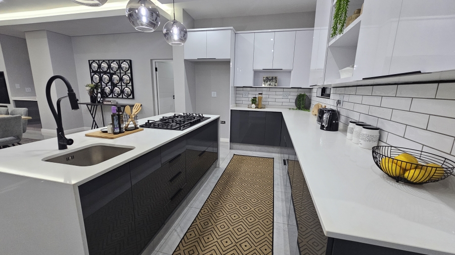 4 Bedroom Property for Sale in Fountainbrook Estate Gauteng