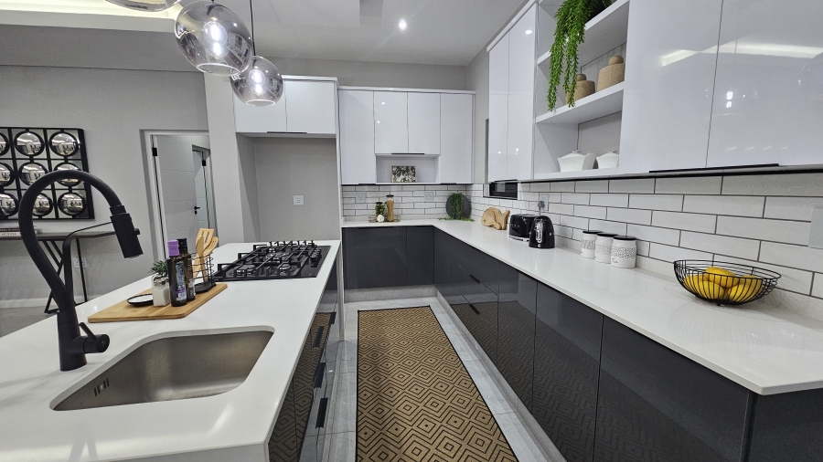 4 Bedroom Property for Sale in Fountainbrook Estate Gauteng