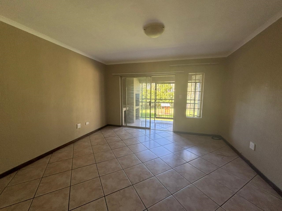 2 Bedroom Property for Sale in Wilgeheuwel Gauteng