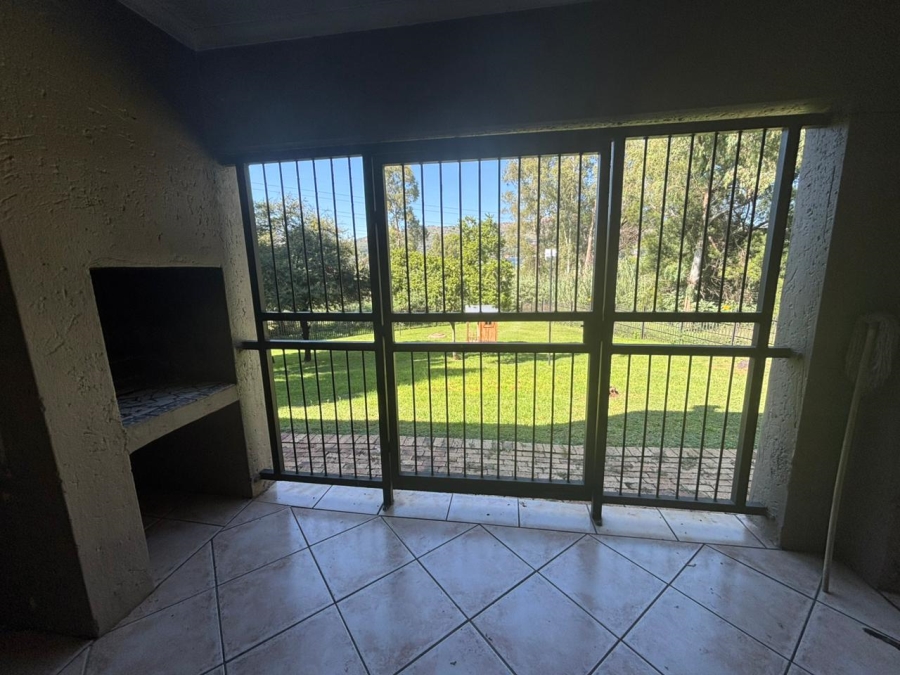 2 Bedroom Property for Sale in Wilgeheuwel Gauteng