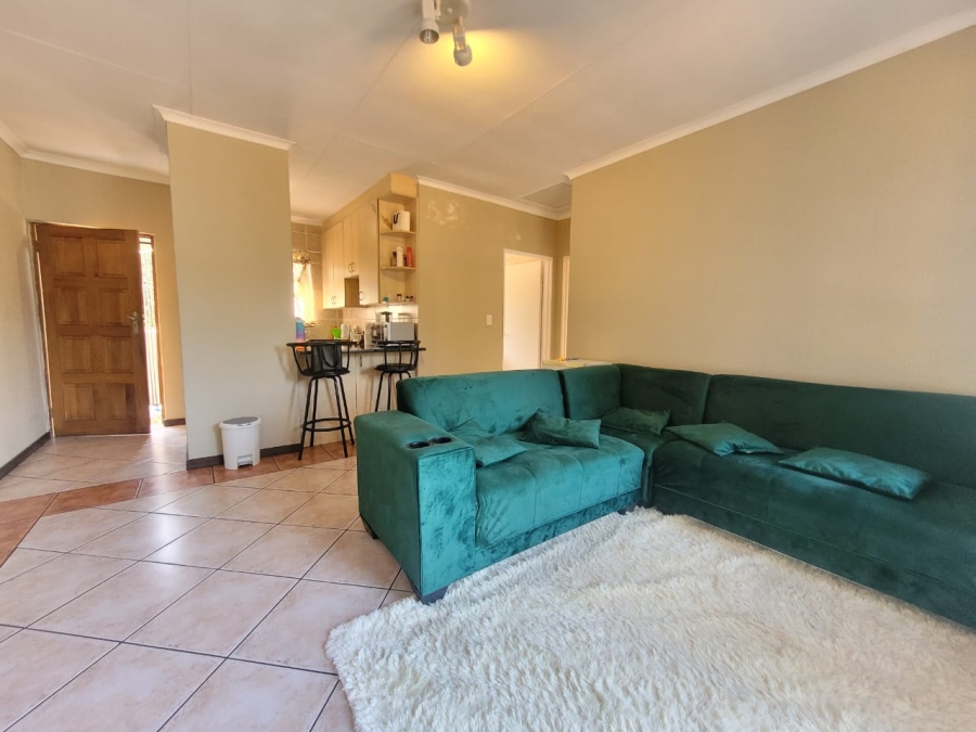 2 Bedroom Property for Sale in Wilgeheuwel Gauteng
