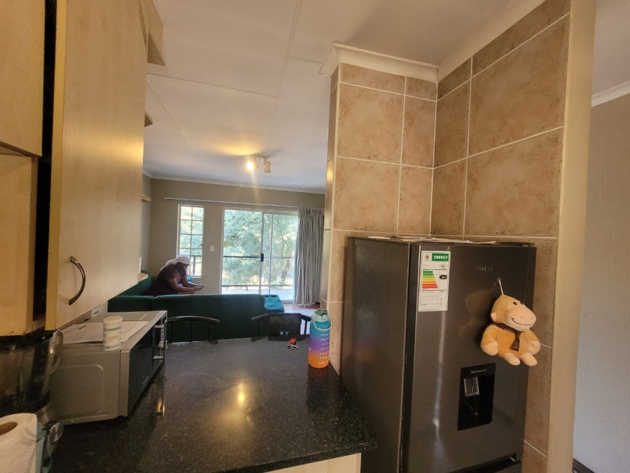 2 Bedroom Property for Sale in Wilgeheuwel Gauteng