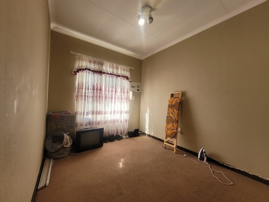 2 Bedroom Property for Sale in Wilgeheuwel Gauteng