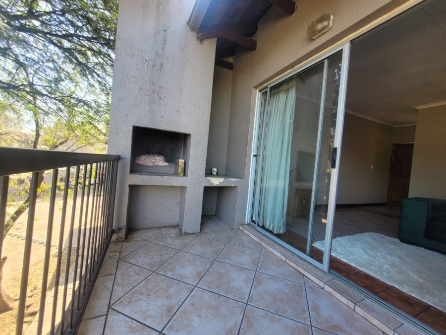 2 Bedroom Property for Sale in Wilgeheuwel Gauteng