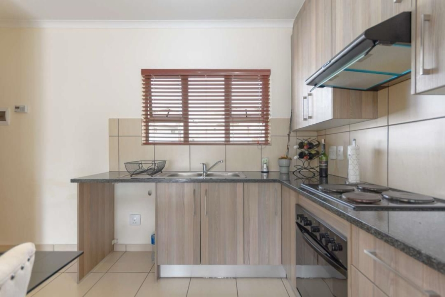 To Let 3 Bedroom Property for Rent in Barbeque Downs Gauteng
