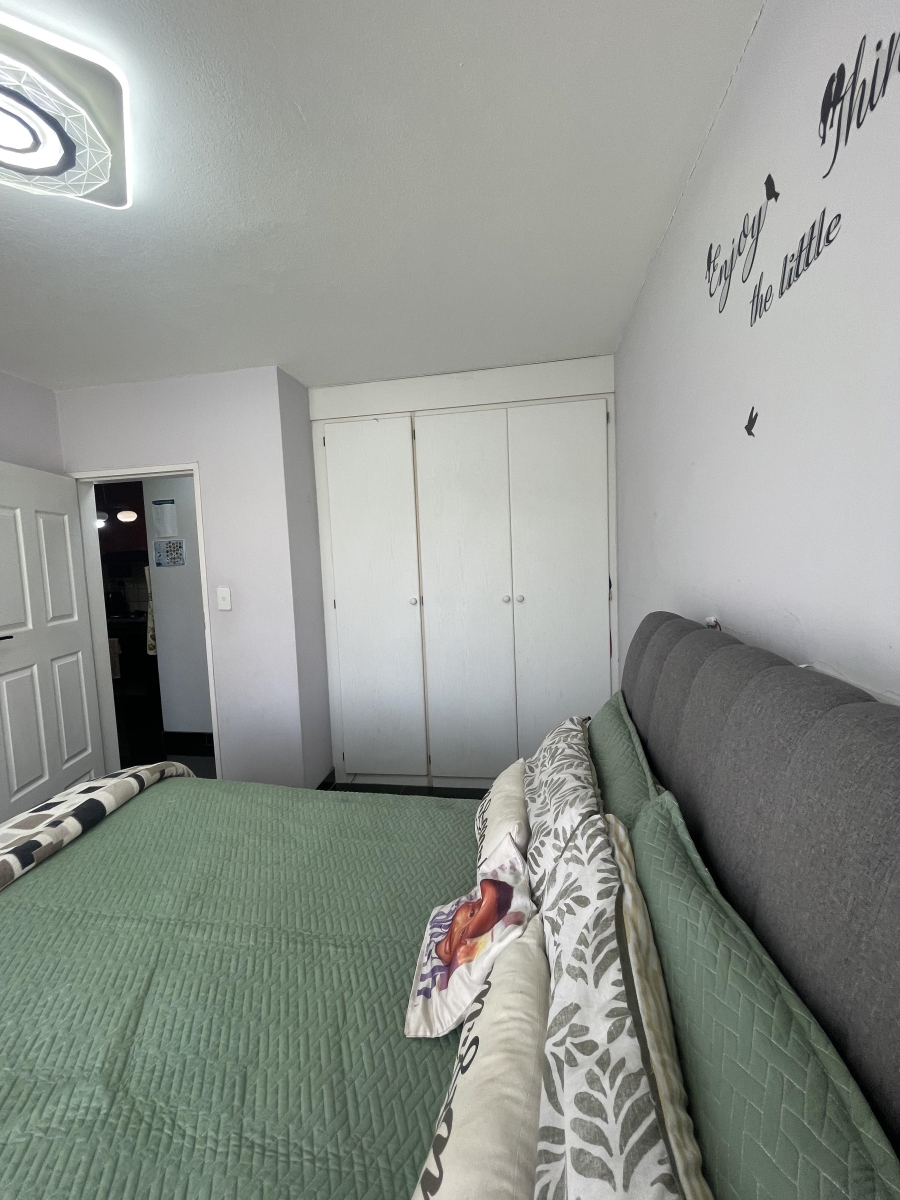 2 Bedroom Property for Sale in Vorna Valley Gauteng