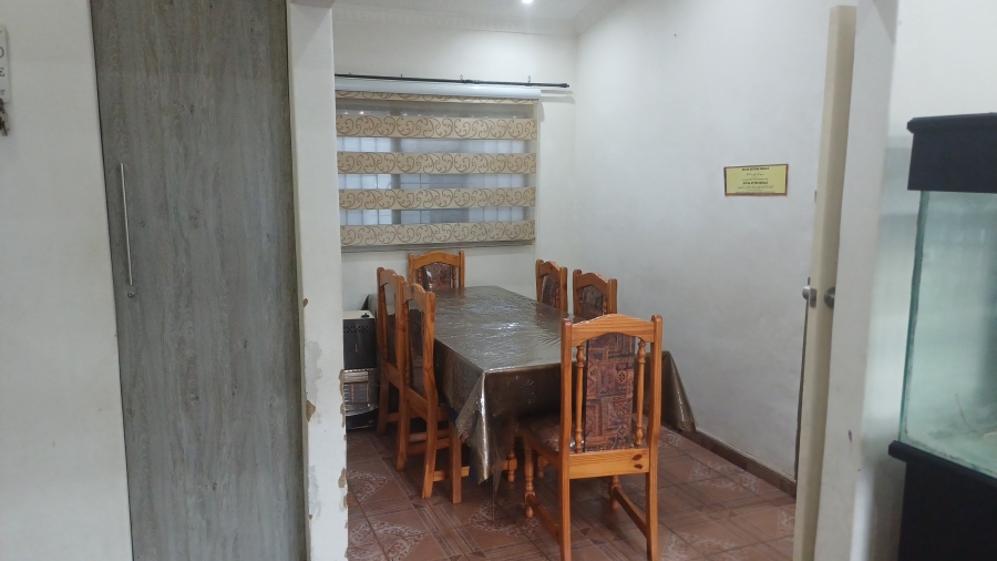 2 Bedroom Property for Sale in Lenasia Ext 11 Gauteng