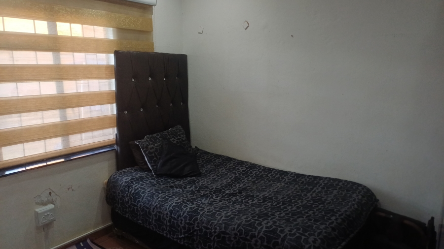 2 Bedroom Property for Sale in Lenasia Ext 11 Gauteng