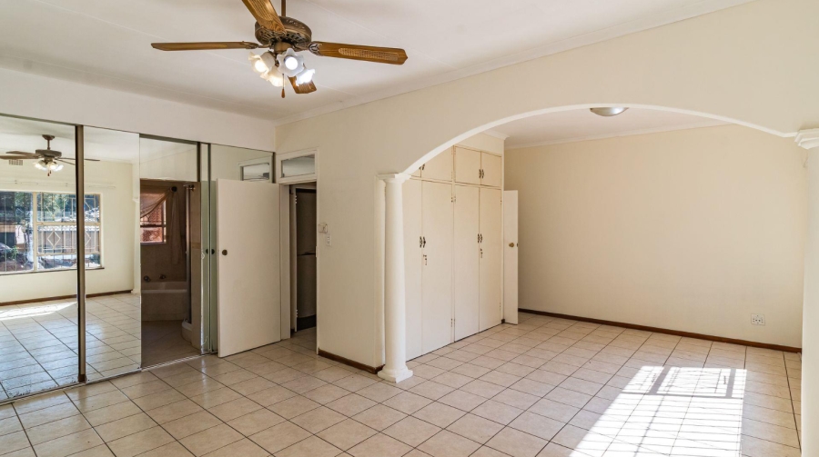 4 Bedroom Property for Sale in Glenvista Gauteng