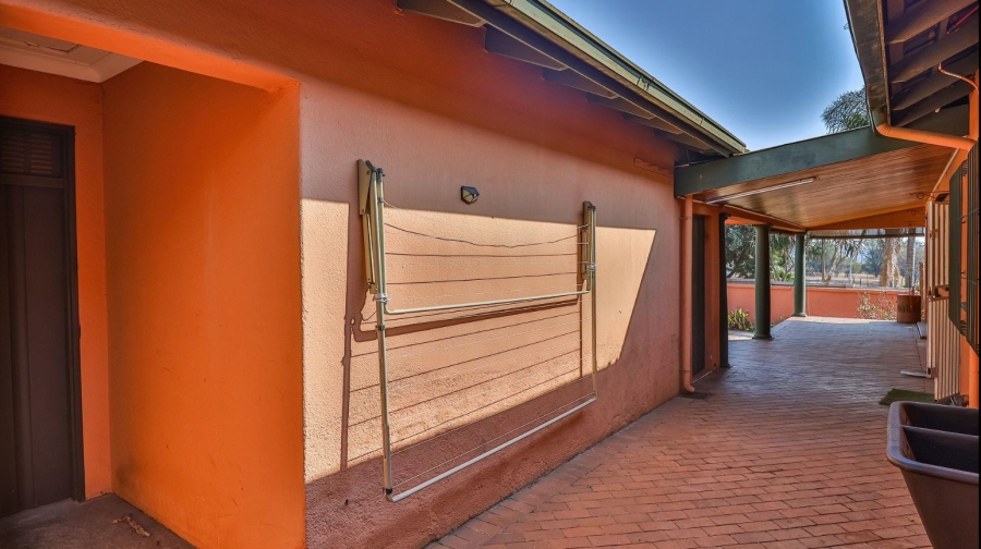 4 Bedroom Property for Sale in Glenvista Gauteng