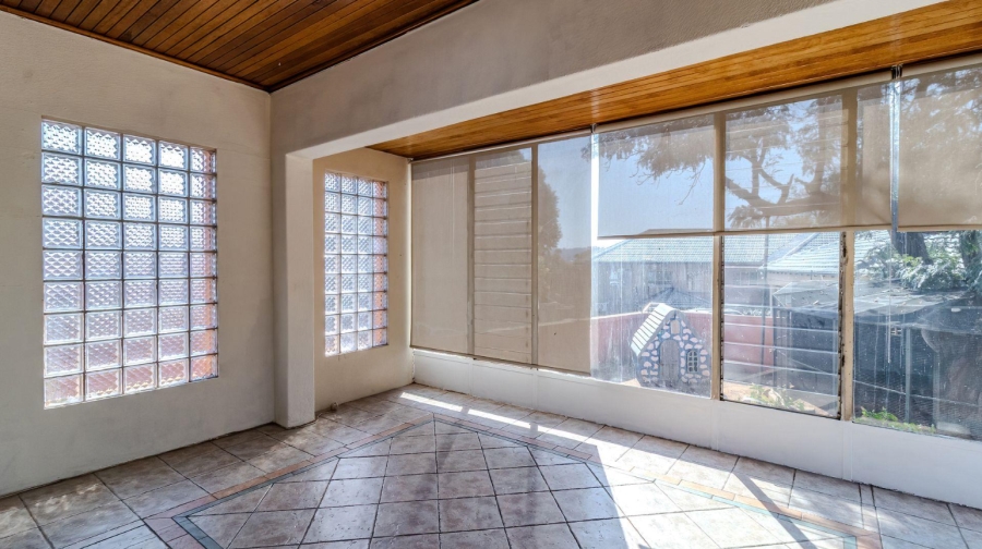 4 Bedroom Property for Sale in Glenvista Gauteng