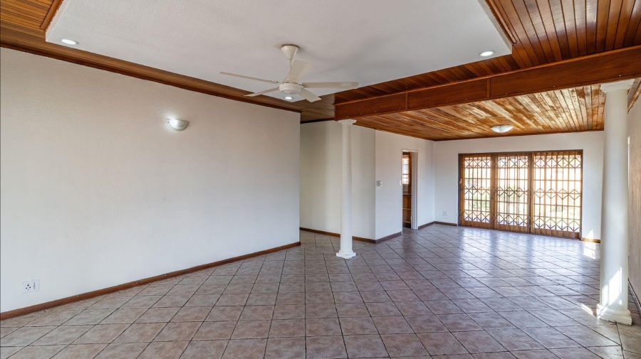 4 Bedroom Property for Sale in Glenvista Gauteng