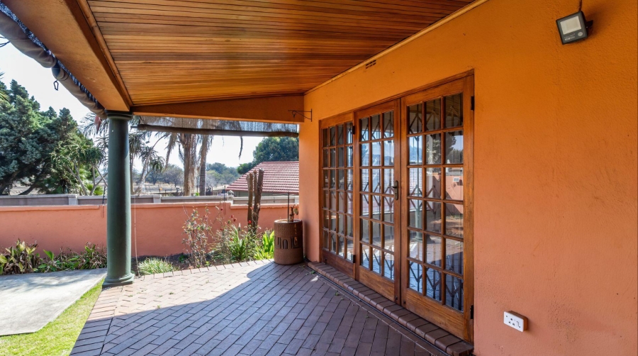 4 Bedroom Property for Sale in Glenvista Gauteng