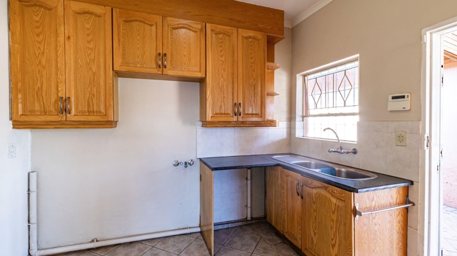 4 Bedroom Property for Sale in Glenvista Gauteng