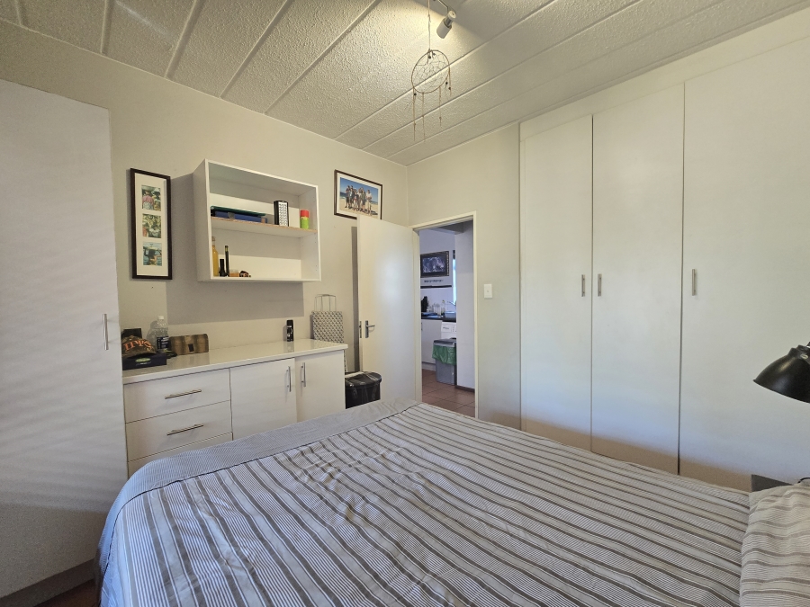 1 Bedroom Property for Sale in Sunninghill Gauteng