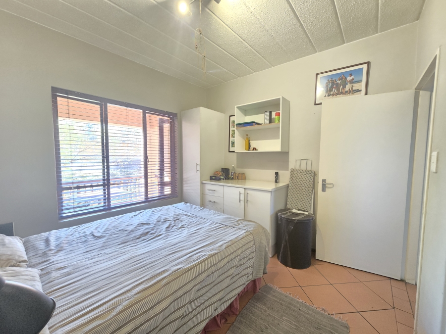 1 Bedroom Property for Sale in Sunninghill Gauteng