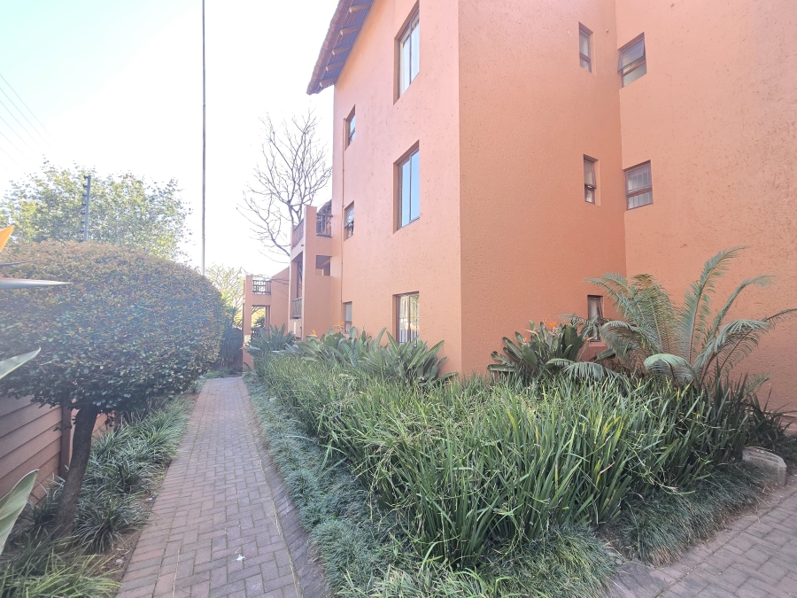 1 Bedroom Property for Sale in Sunninghill Gauteng