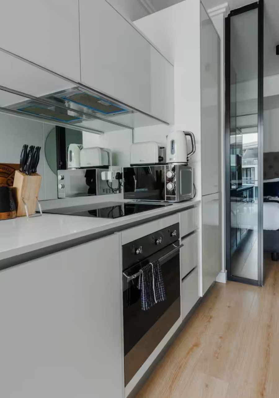 1 Bedroom Property for Sale in Waterfall Gauteng
