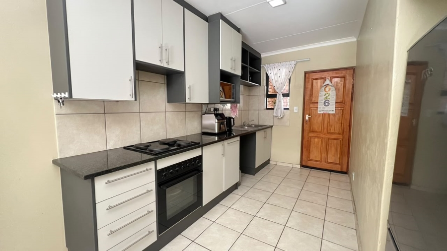 2 Bedroom Property for Sale in Rynfield A H Gauteng