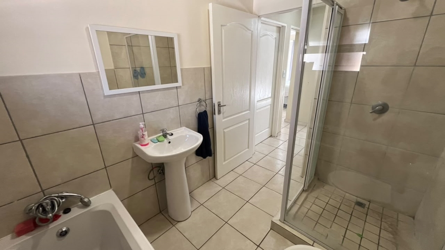 2 Bedroom Property for Sale in Rynfield A H Gauteng